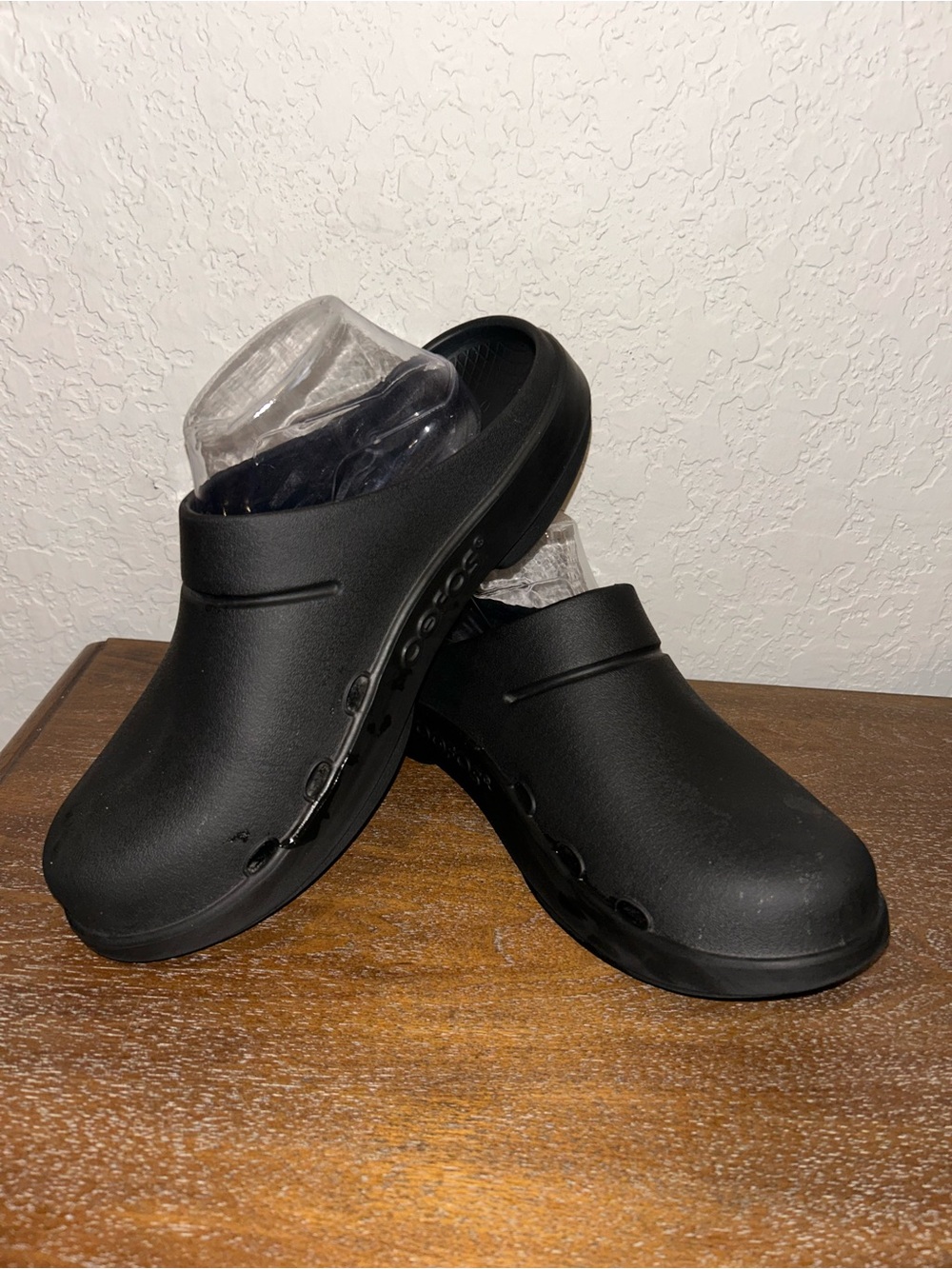 OOFOS OOcloog Slip On Clog Shoes